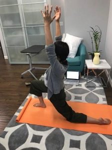 Hip Flexor Stretch:Runner’s Lunge