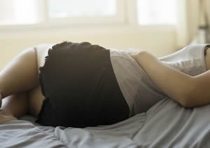 female-feel-hurt-and-pain-on-period-intro