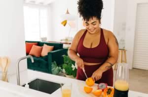 large-breasts-cause-back-pain-intro